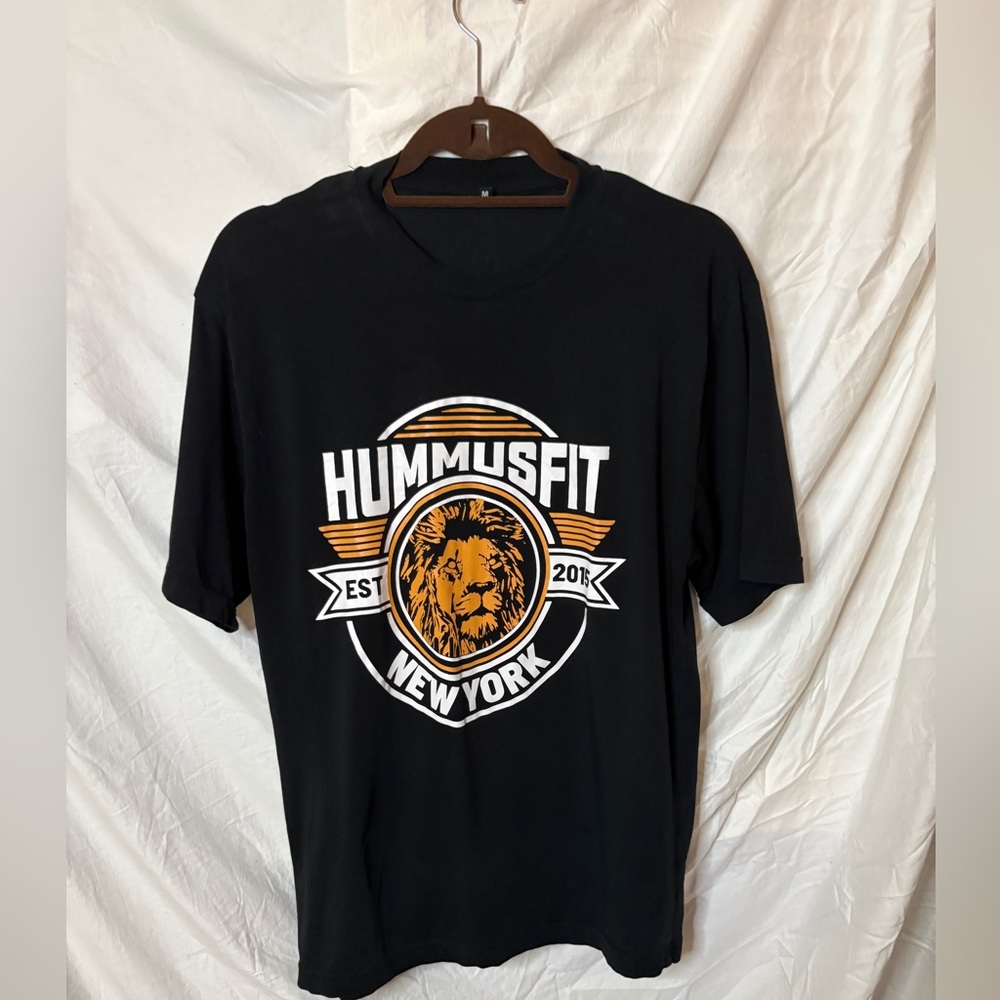 Unisex Gold Hummus Fit  Graphic t-Shirt Size M
